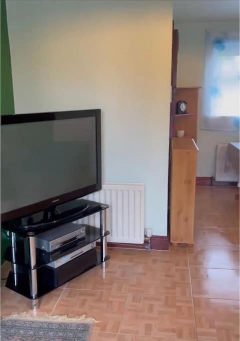 Annie Dee'S Guest Accommodation Ballygowan Extérieur photo